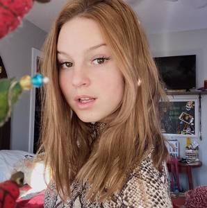 Meet your Posher, Lily